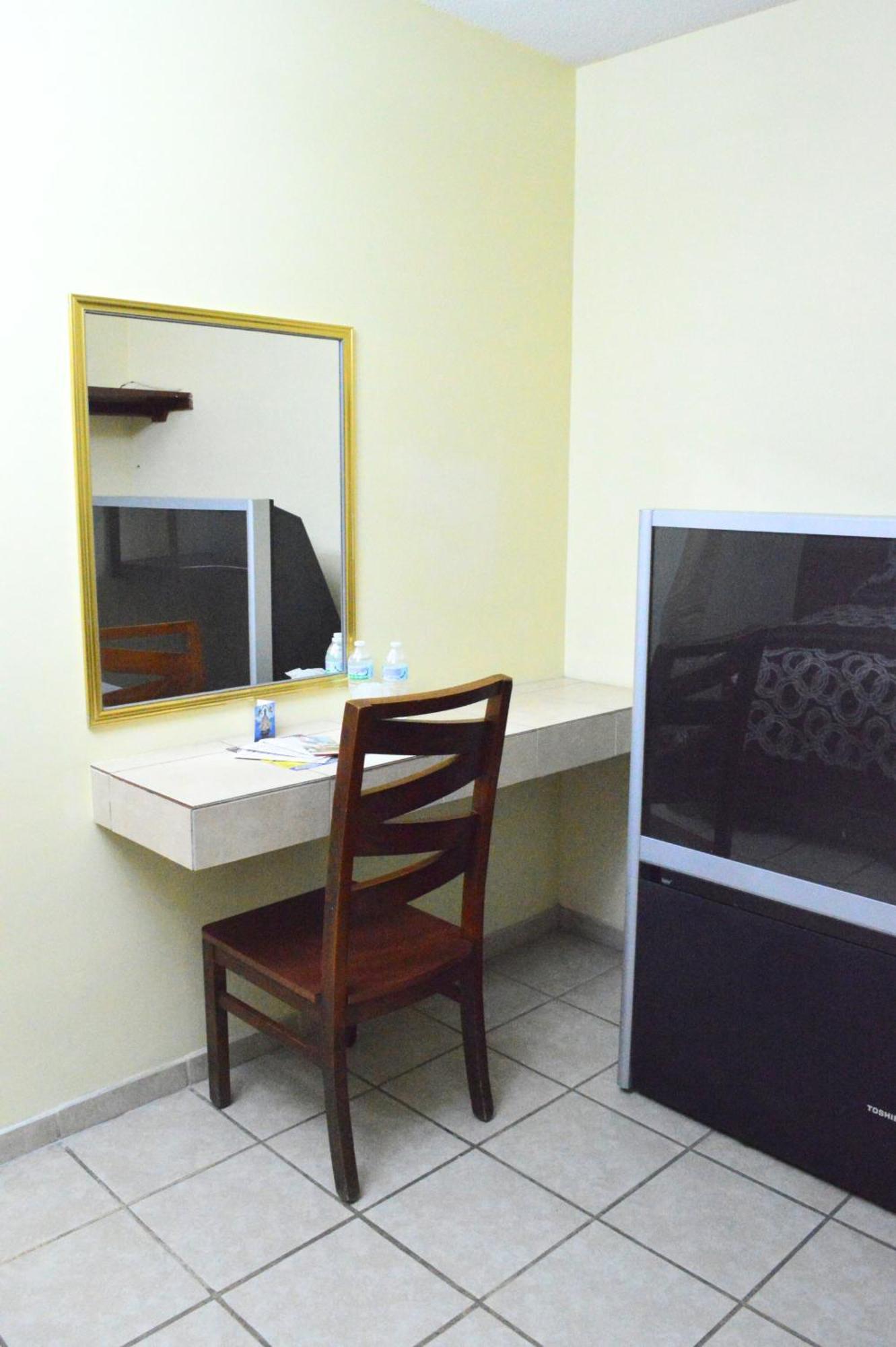 סן חואן דה לוס לאגוס Hotel Topacio מראה חיצוני תמונה