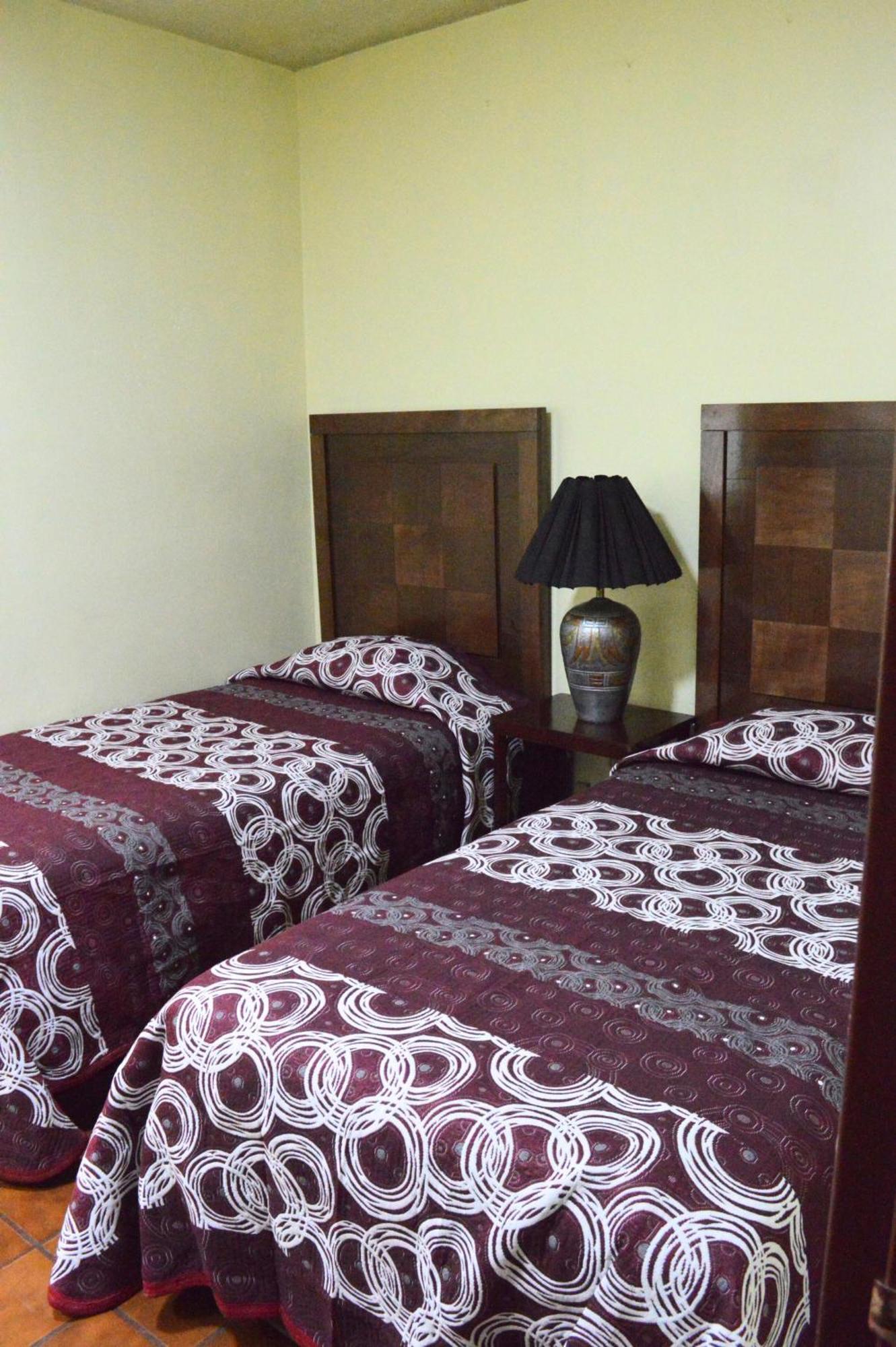 סן חואן דה לוס לאגוס Hotel Topacio מראה חיצוני תמונה